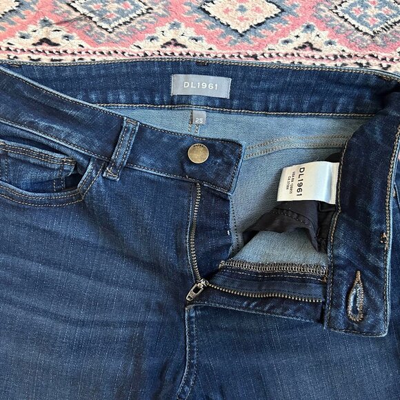 DL1961 Jeans - Florence Mid Rise Instasculpt 30" - Picture 7 of 7